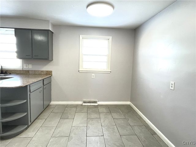 321 Craigie Street, Salina, NY 13206