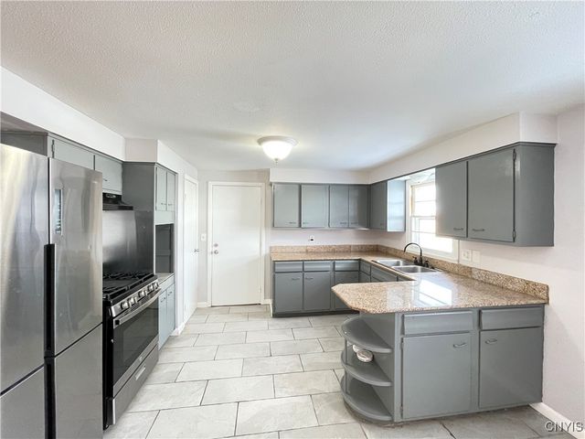 321 Craigie Street, Salina, NY 13206