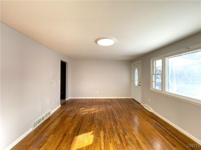 321 Craigie Street, Salina, NY 13206