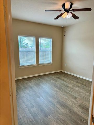 3301 Stirrat ST, Pflugerville, TX 78660