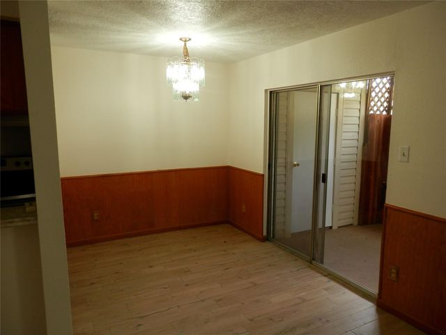 7600 Emmett F Lowry Expressway 605, Texas City, TX 77591