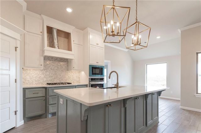 16300 Marsha Drive, Edmond, OK 73013