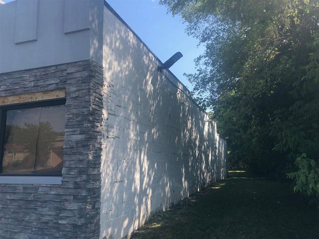 16331 Plymouth Road, Detroit, MI 48227