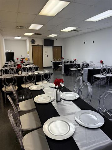 16331 Plymouth Road, Detroit, MI 48227