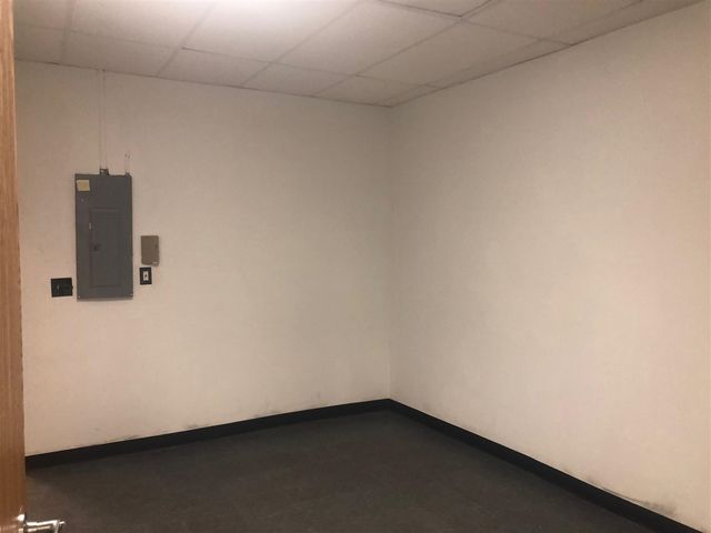 16331 Plymouth Road, Detroit, MI 48227