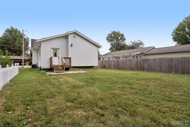 308 E Benton Street, Mount Olive, IL 62069