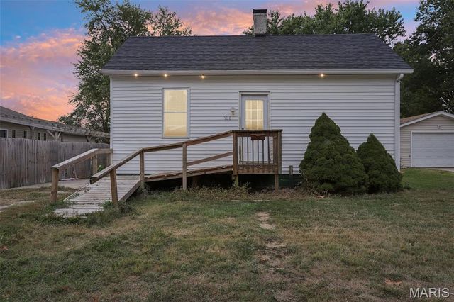 308 E Benton Street, Mount Olive, IL 62069