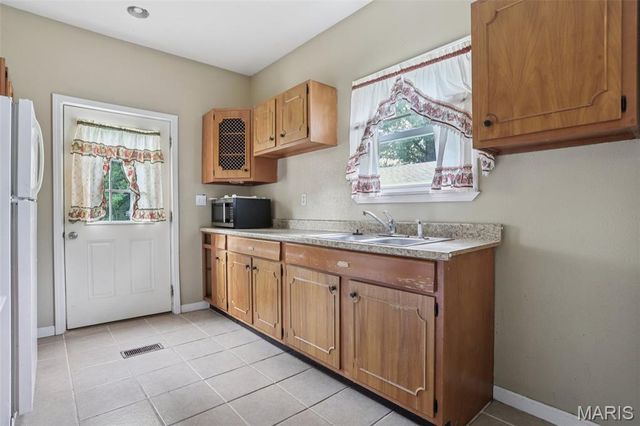 308 E Benton Street, Mount Olive, IL 62069