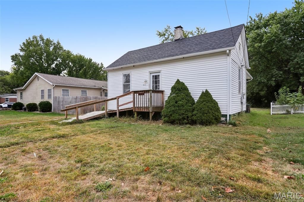 308 E Benton Street, Mount Olive, IL 62069