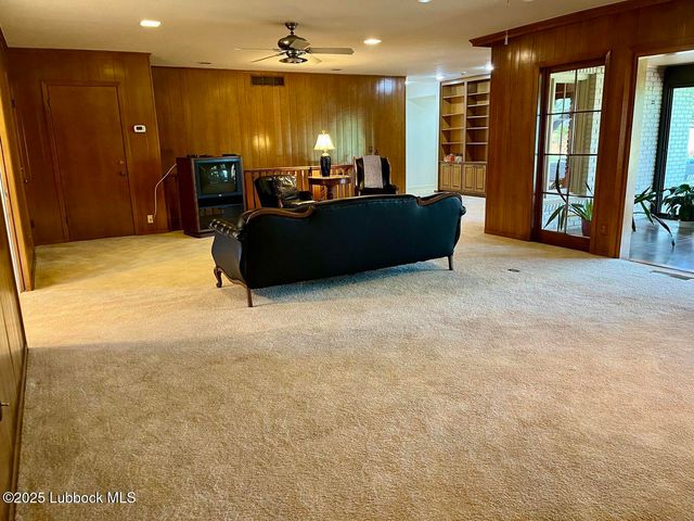 103 Yucca Terrace, Plainview, TX 79072