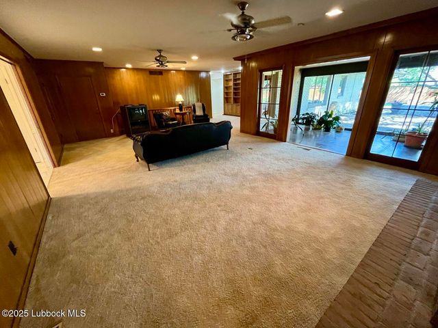 103 Yucca Terrace, Plainview, TX 79072