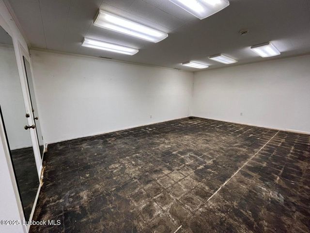 103 Yucca Terrace, Plainview, TX 79072