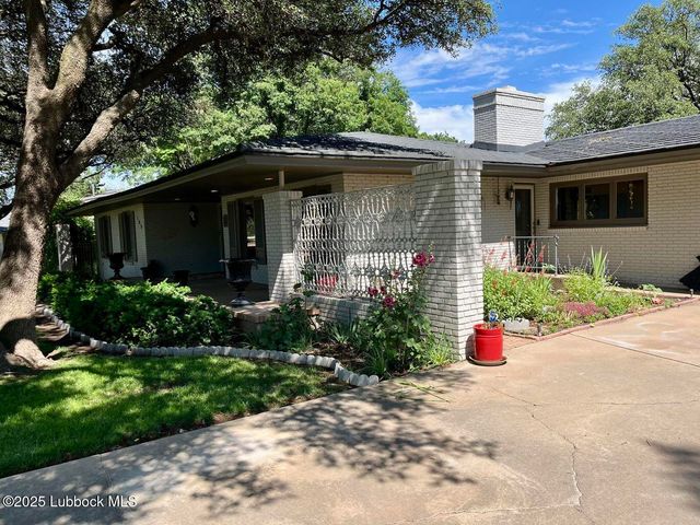 103 Yucca Terrace, Plainview, TX 79072