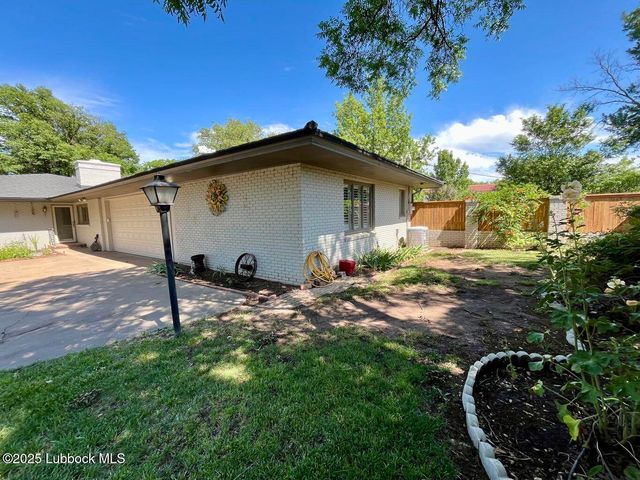 103 Yucca Terrace, Plainview, TX 79072