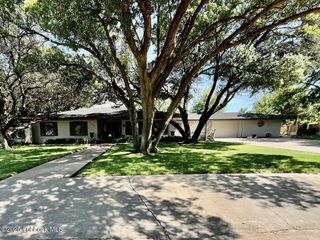 103 Yucca Terrace, Plainview, TX 79072