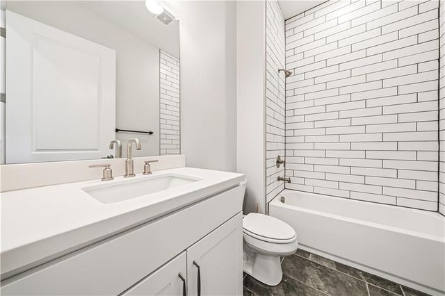 261 Vinca Circle NW, Kennesaw, GA 30144