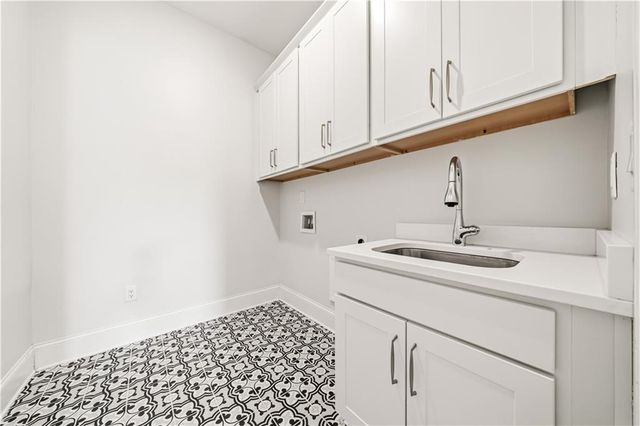 261 Vinca Circle NW, Kennesaw, GA 30144