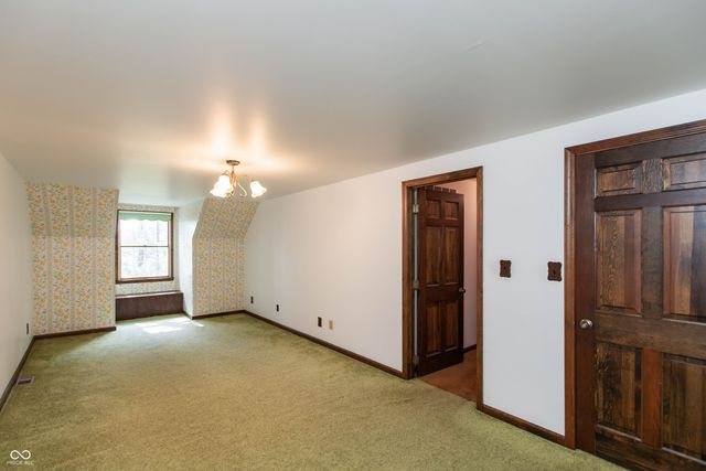 1221 S Poplar Street, Seymour, IN 47274