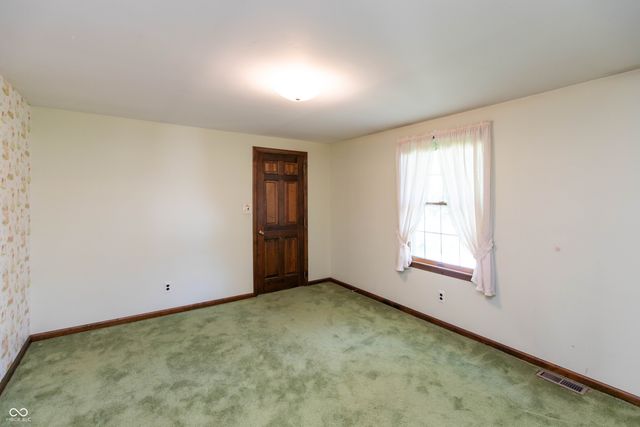 1221 S Poplar Street, Seymour, IN 47274