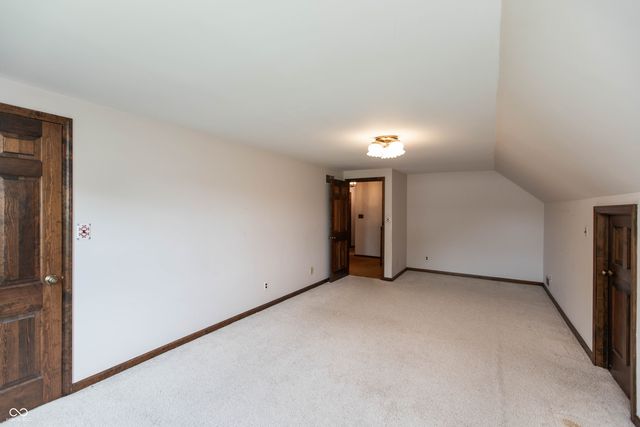 1221 S Poplar Street, Seymour, IN 47274