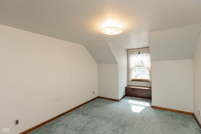 1221 S Poplar Street, Seymour, IN 47274