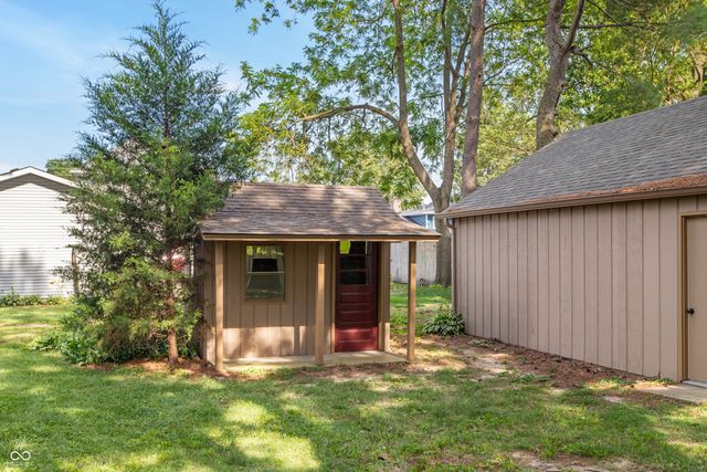 1221 S Poplar Street, Seymour, IN 47274