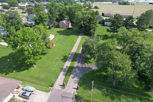 1221 S Poplar Street, Seymour, IN 47274