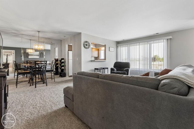 1074 Country Club Drive, St Clair Shores, MI 48082
