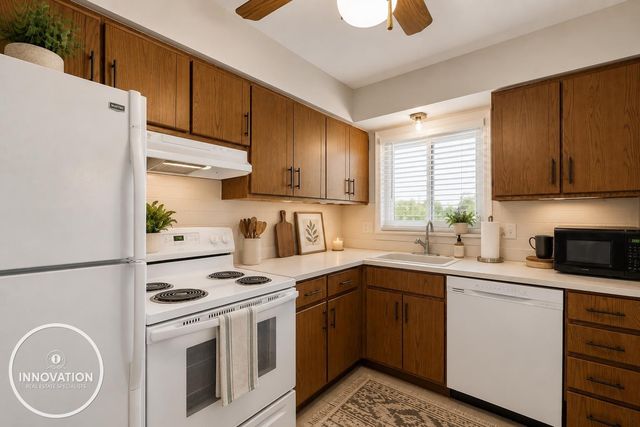 1074 Country Club Drive, St Clair Shores, MI 48082