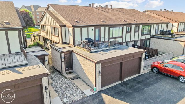 1074 Country Club Drive, St Clair Shores, MI 48082
