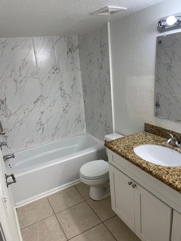 5140 CONROY ROAD 35, Orlando, FL 32811