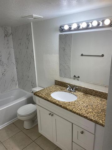 5140 CONROY ROAD 35, Orlando, FL 32811