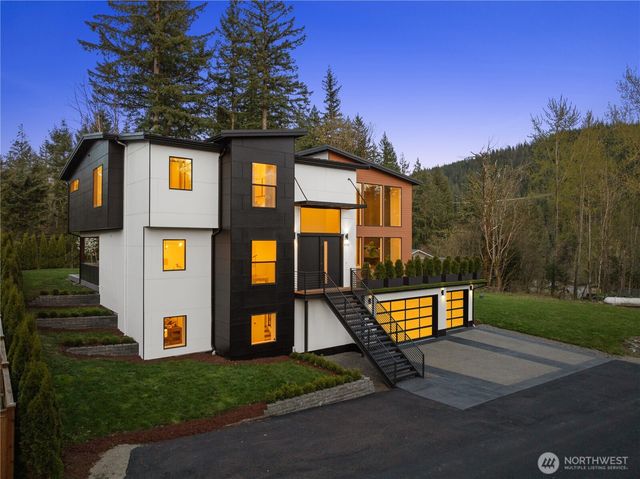 9730 354th Avenue SE, Snoqualmie, WA 98065