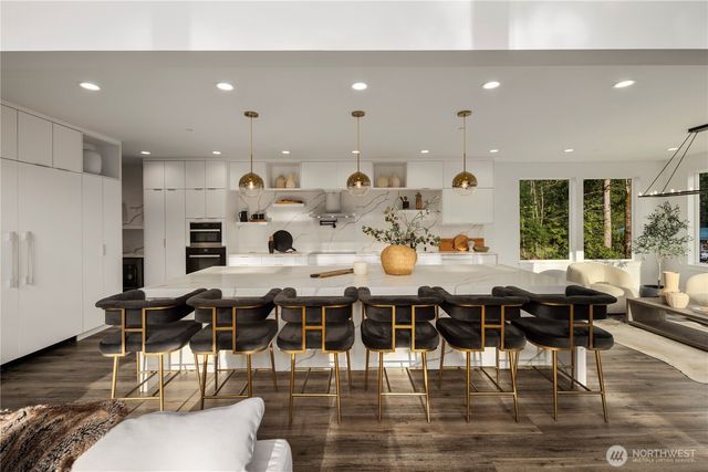 9730 354th Avenue SE, Snoqualmie, WA 98065