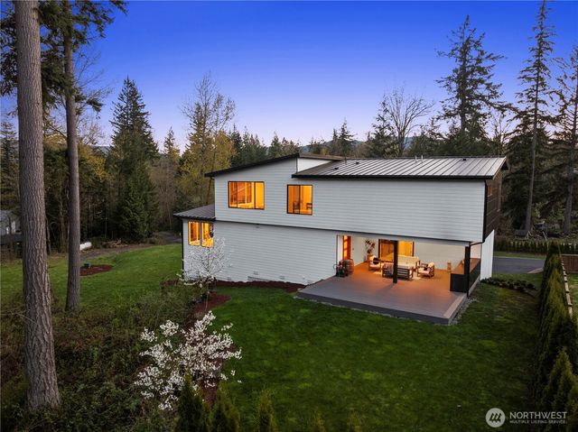9730 354th Avenue SE, Snoqualmie, WA 98065