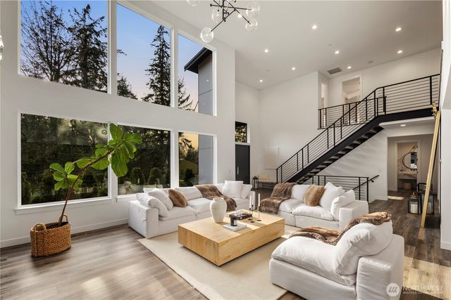 9730 354th Avenue SE, Snoqualmie, WA 98065