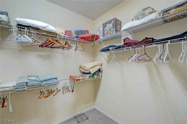 1813 Emerald Cove DR, Cape Coral, FL 33991