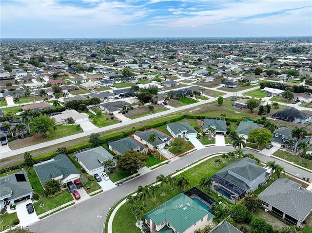 1813 Emerald Cove DR, Cape Coral, FL 33991