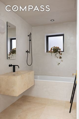 132 S 1st Street, New York City, NY 11249