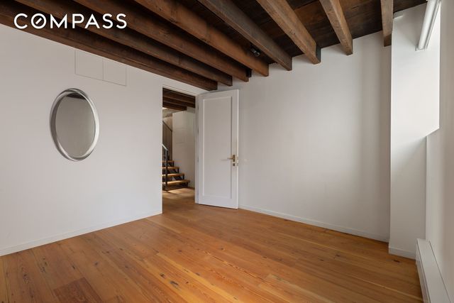 132 S 1st Street, New York City, NY 11249