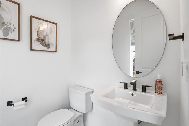 2038 PACKING DISTRICT WAY, Orlando, FL 32804