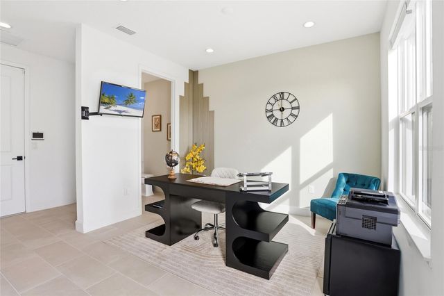 2038 PACKING DISTRICT WAY, Orlando, FL 32804