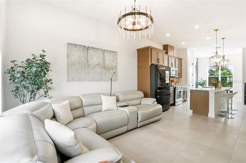 Image 18 of property listing at 2038 PACKING DISTRICT WAY, Orlando, FL 32804