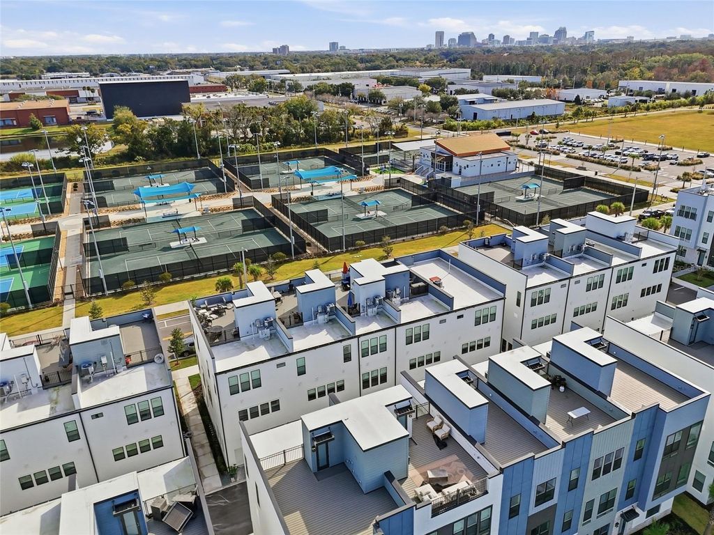 Image 39 of property listing at 2038 PACKING DISTRICT WAY, Orlando, FL 32804