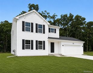 667 Woodvalley Drive, Corunna, MI 48817