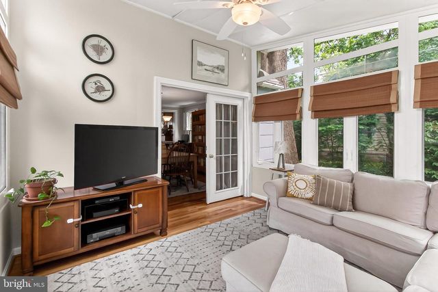 3304 SLADE RUN DR, Falls Church, VA 22042