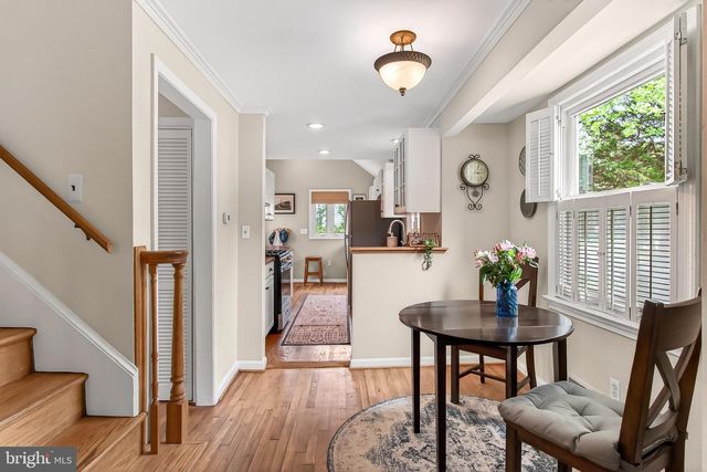 3304 SLADE RUN DR, Falls Church, VA 22042