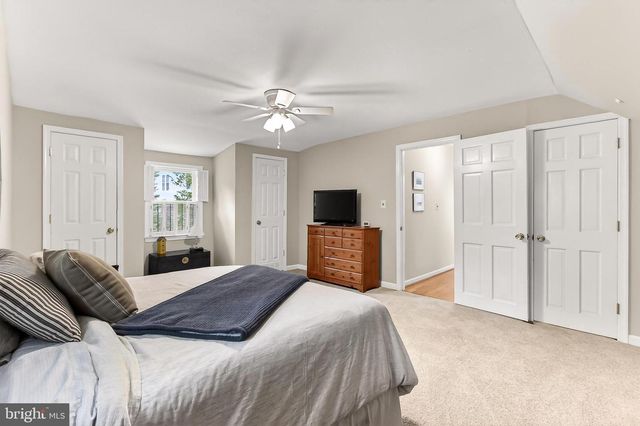 3304 SLADE RUN DR, Falls Church, VA 22042
