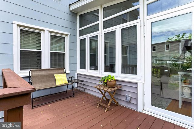 3304 SLADE RUN DR, Falls Church, VA 22042