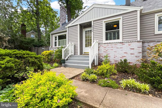 3304 SLADE RUN DR, Falls Church, VA 22042